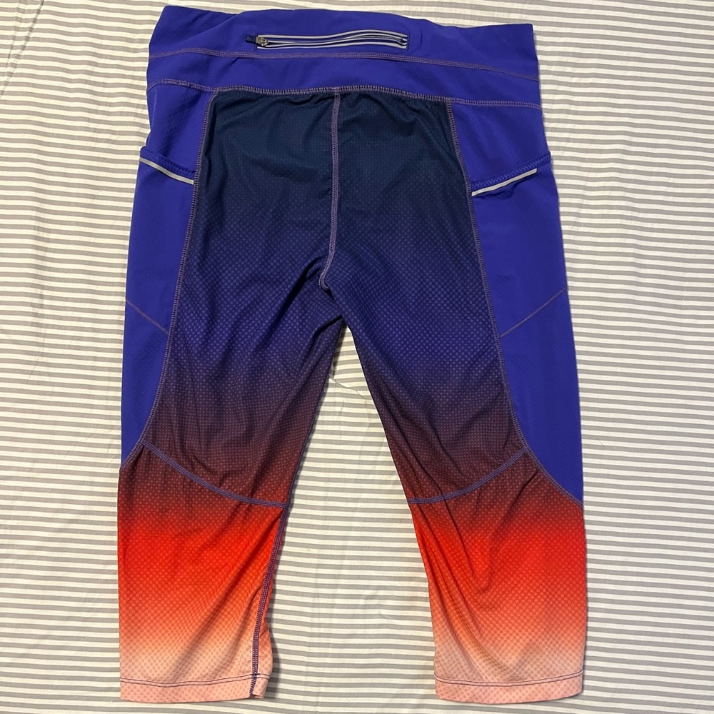 Athleta Size Medium Running Crop